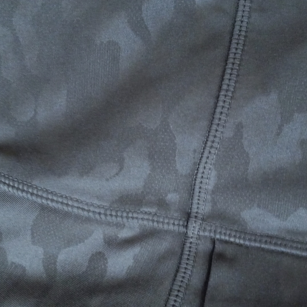 New RBX, camouflage inspired workout leggings large - Picture 3 of 6